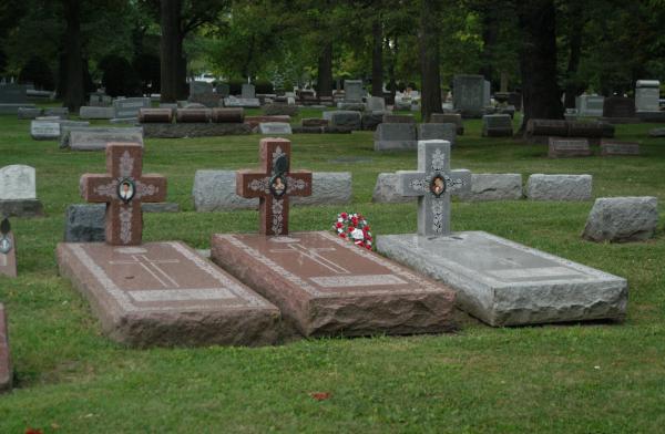 : Forest Home Cemetery