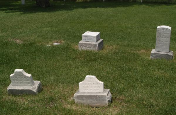 St James Cemetery, Sauk Village:small gravestones