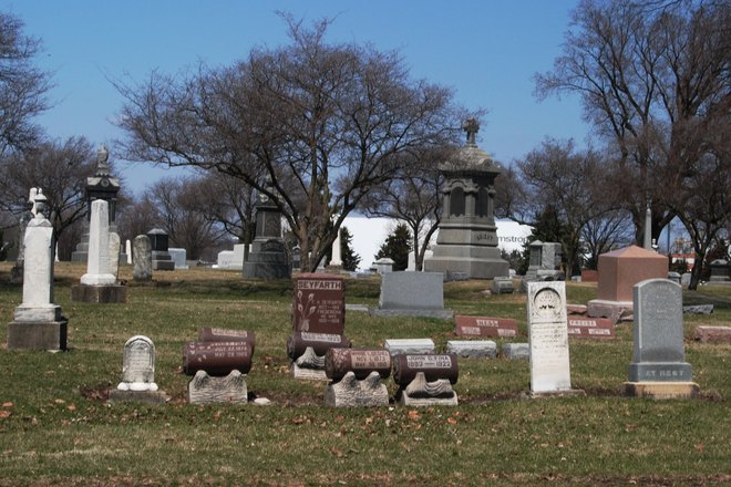 Mound Grove Cemetery: Seyfarth et al