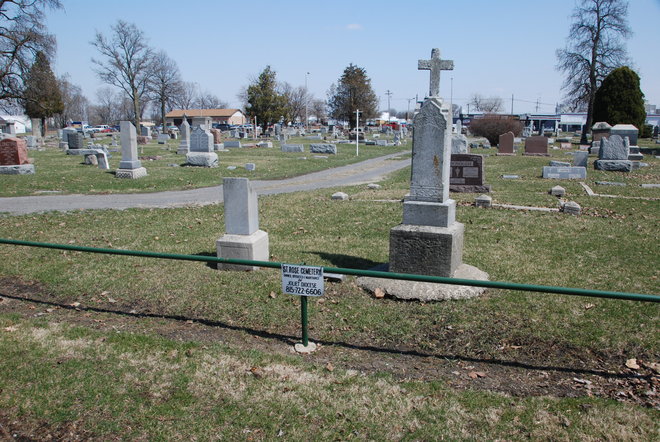 Mound Grove Cemetery: St. Rose Catholic Cemetery