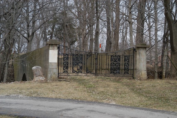 Elkhart Cemetery:Bridge