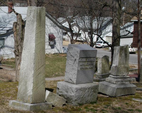 Alton City Cemetery: Senator David Jewett Baker