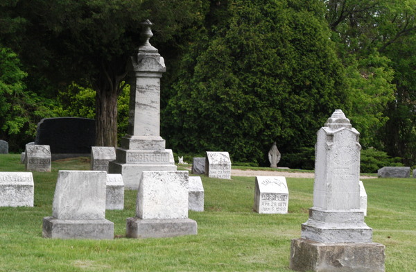 Oakland Cemetery, Woodstock:McBroom