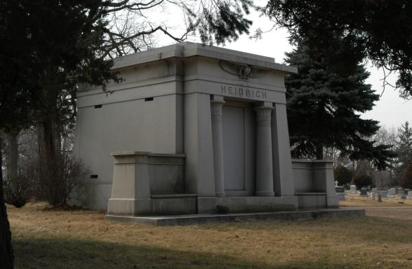 Springdale Cemetery, Peoria:Heidrich