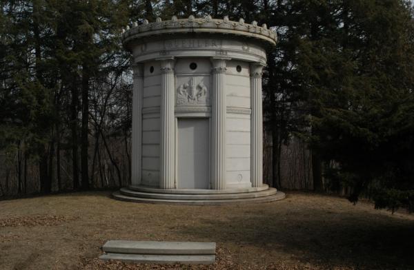 Springdale Cemetery, Peoria:Buehler