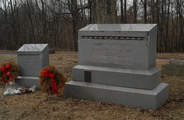 Springdale Cemetery, Peoria:Tobias and Lydia Moss Bradley