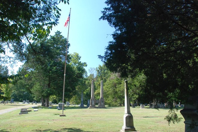 Cairo City Cemetery: flag