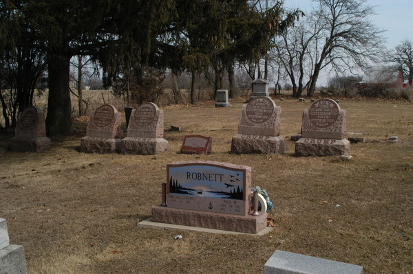 Democratic and Republican Cemeteries of Carlock: Paul and Virginia Robnett