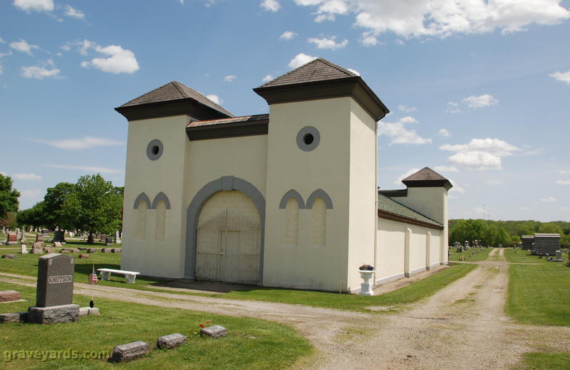 Ottawa Avenue Cemetery Mausoleum