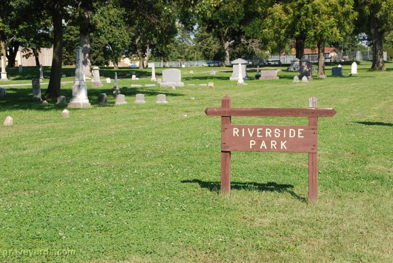 Riverside Cemetery - Original
