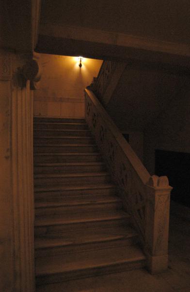 Acacia Park Cemetery and Mausoleum:Stairs