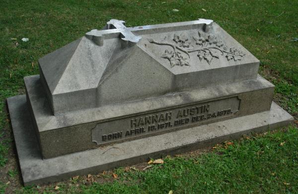 Hannah Austin: Forest Home Cemetery
