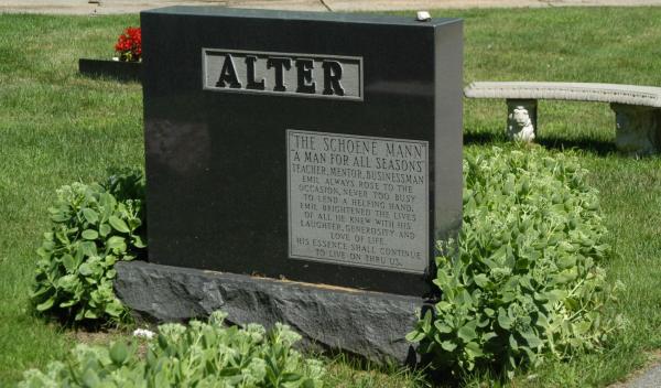 New Light Cemetery:Alter, the Schoene Mann