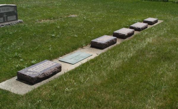 St James Cemetery, Sauk Village:row markers
