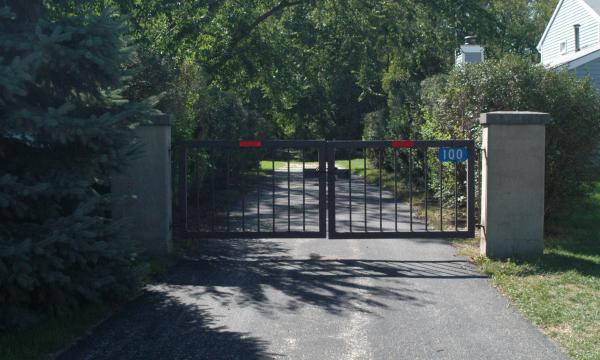 Wolfrum Cemetery:Entrance Gate