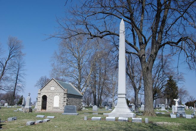 Mound Grove Cemetery: Radeke