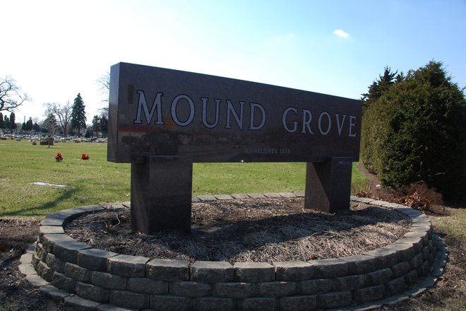 Mound Grove Cemetery: Mound Grove Sign