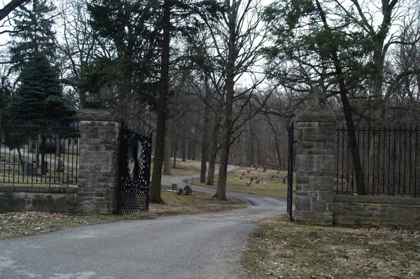 Elkhart Cemetery:Entrance