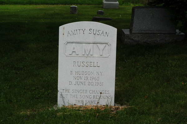 Oakland Cemetery, Woodstock:Amity Susan Russell