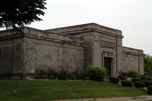 Oakland Cemetery, Woodstock:Mausoleum