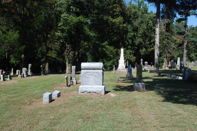 Cairo City Cemetery: George and Ruth Smith