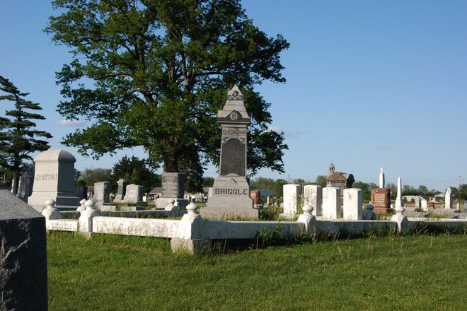 Rushville City Cemetery: Briggle