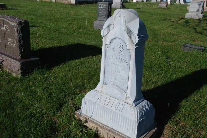 Rushville City Cemetery: Layton