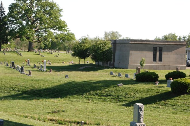 Rushville City Cemetery: Mausoleum, far