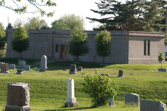 Rushville City Cemetery: 
