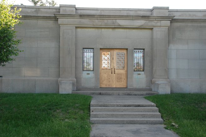 Rushville City Cemetery: Rest Haven Mausoleum